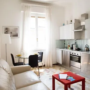  Apartment Missori Cozy